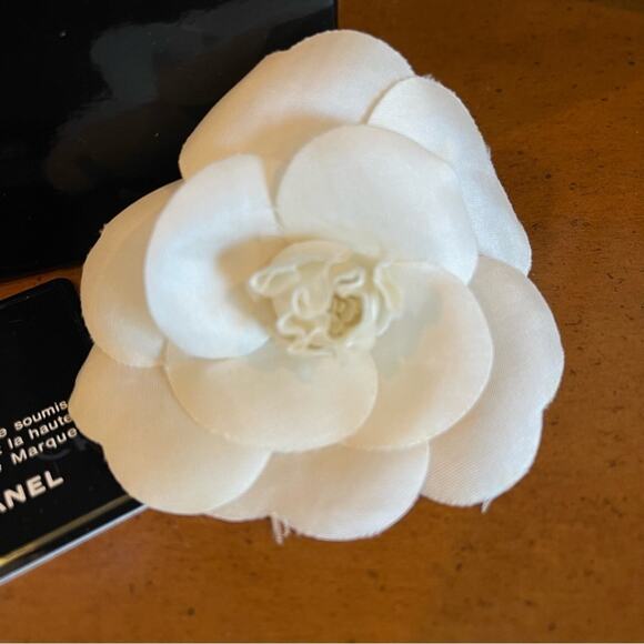 RARE CHANEL Camellia Brooch – Handmade & Timeless Elegance - Picture 2 of 3